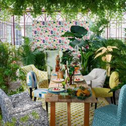 Pierre Frey Terrasse Les pagodes-Ecume-Treillage-Rayure-Ikat-Corail-John-Amala 